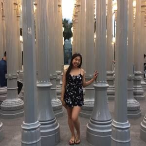 Meet your Posher, Holly